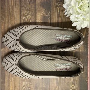 Sketchers Air-Cooled Memory Foam-Cleo 2.0-Natural Flats